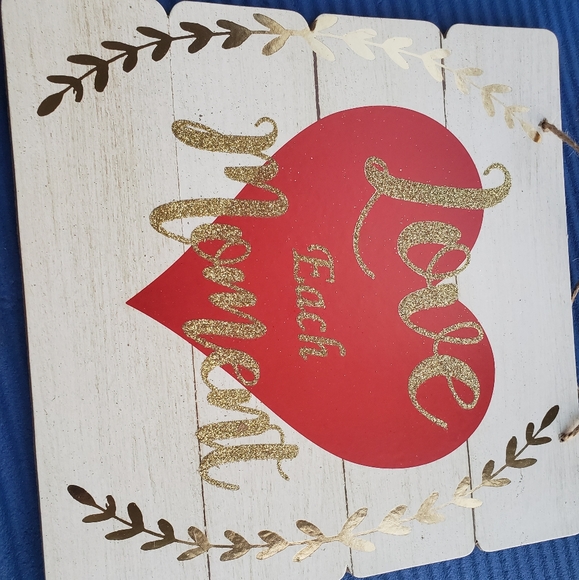 Valentine's day decor - Picture 3 of 5